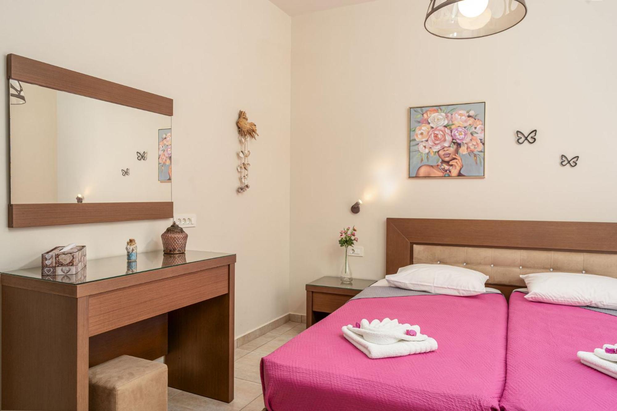 Stathis Beachfront Luxury Rooms Kalamákion Chambre photo
