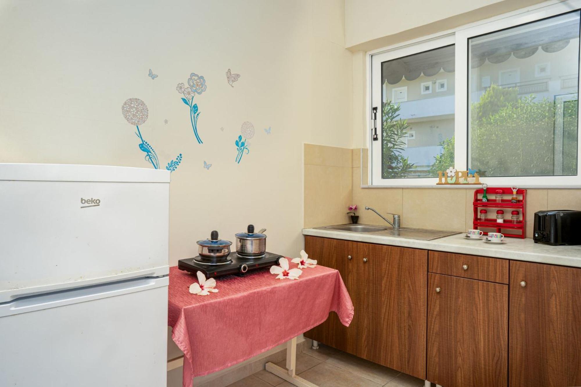 Stathis Beachfront Luxury Rooms Kalamákion Chambre photo